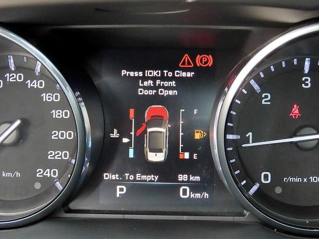 Land Rover Discovery Sport — photo 09