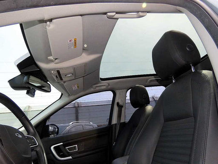 Land Rover Discovery Sport — photo 16
