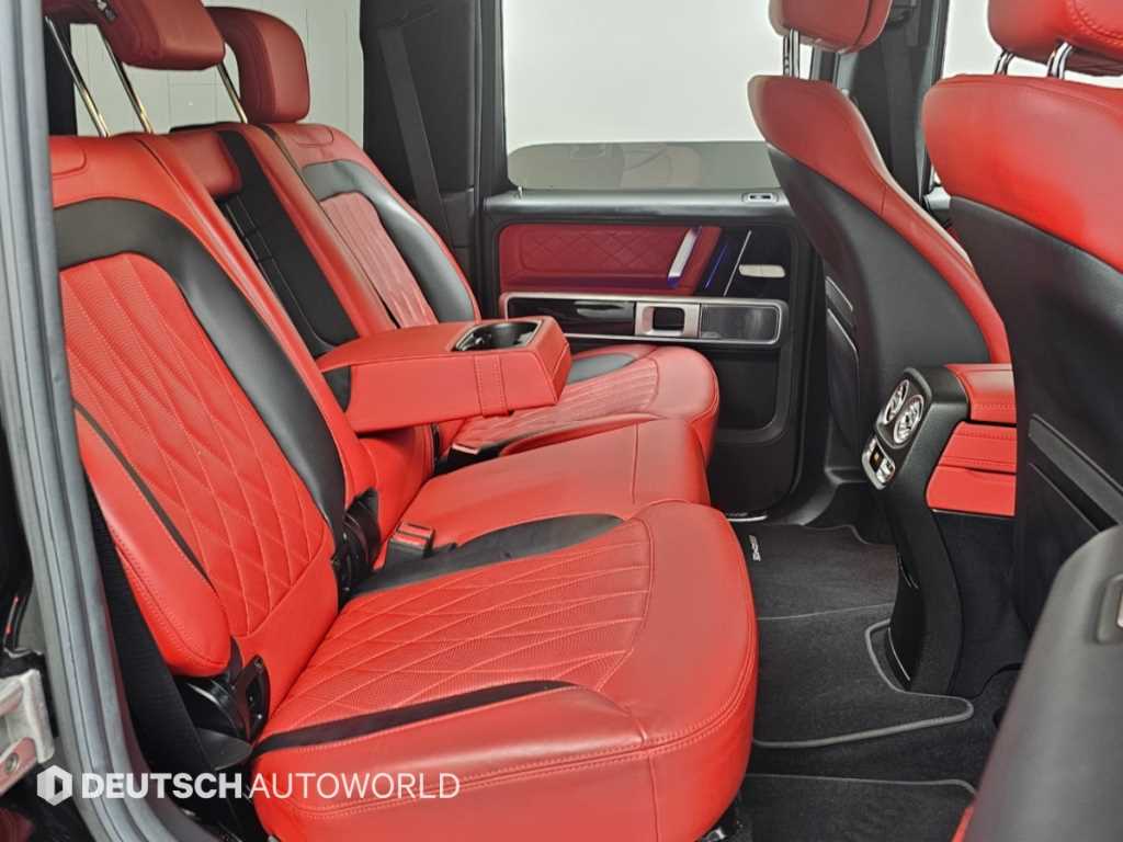 Mercedes-Benz G-Class — photo 12