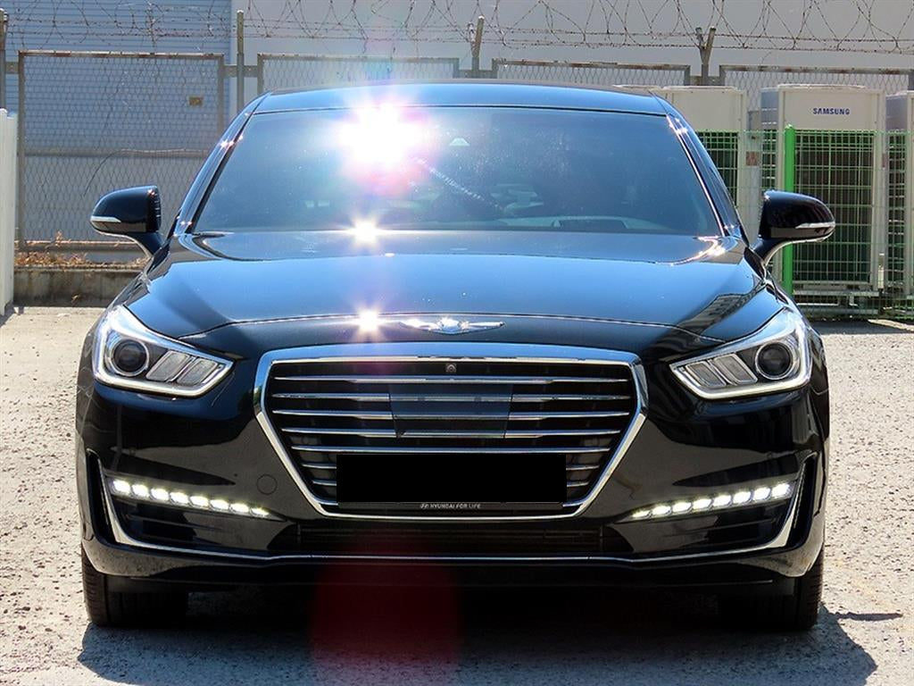 Genesis EQ900 — photo 01