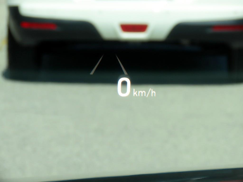 Genesis EQ900 — photo 10