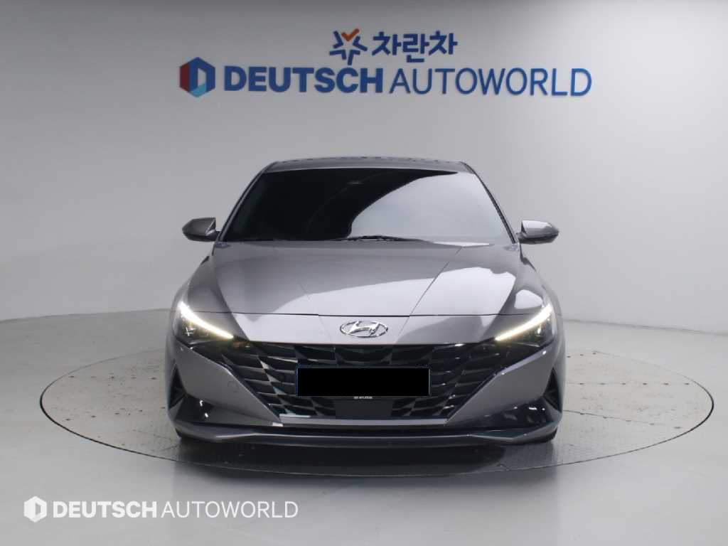 Hyundai Avante — photo 03