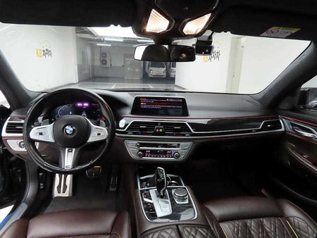 BMW 7-Series — photo 07