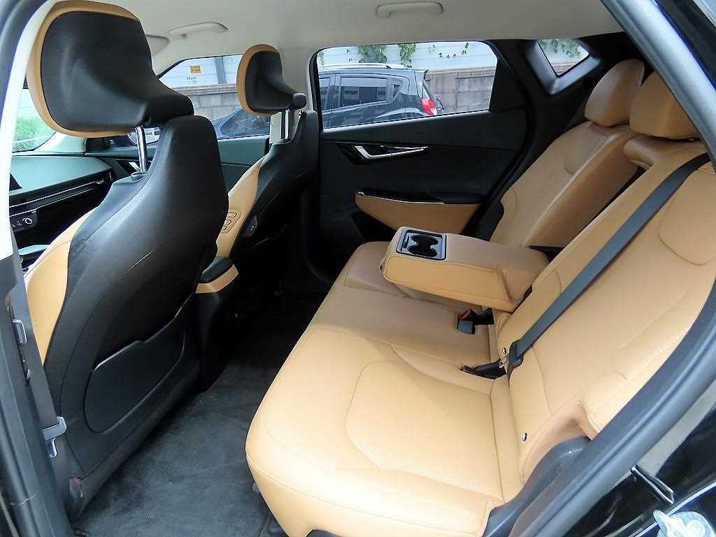 Kia EV6 — photo 06