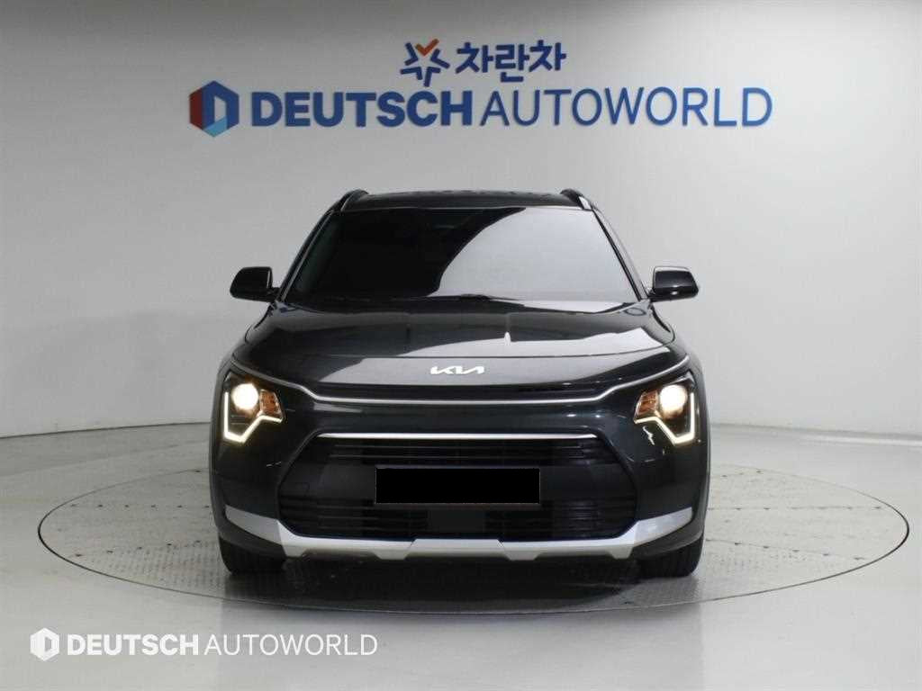 Kia Niro — photo 03