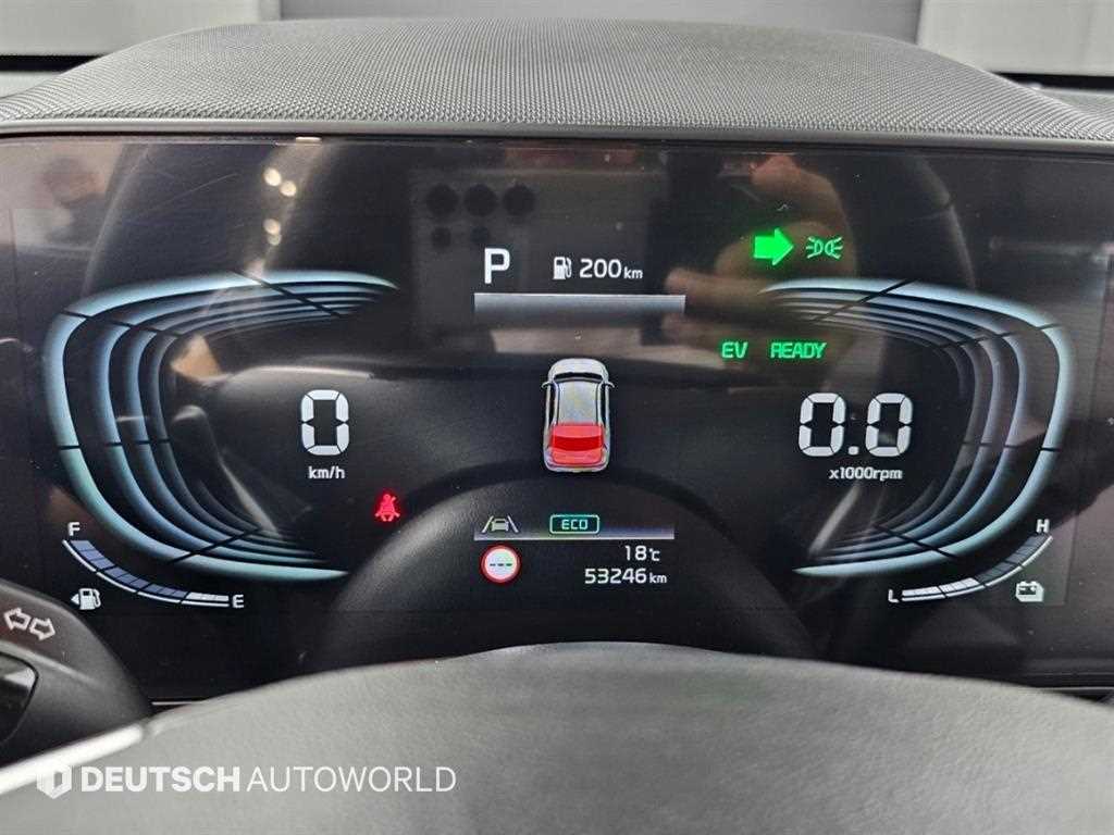 Kia Niro — photo 08