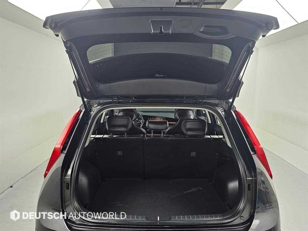 Kia Niro — photo 19