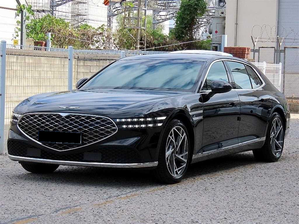 Genesis G90 — photo 02