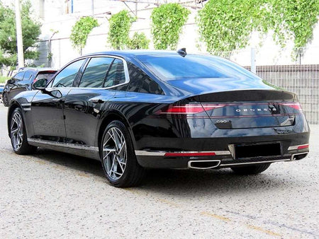 Genesis G90 — photo 03