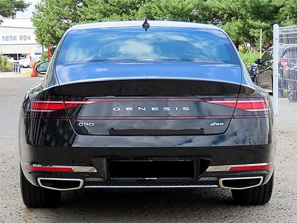 Genesis G90 — photo 04