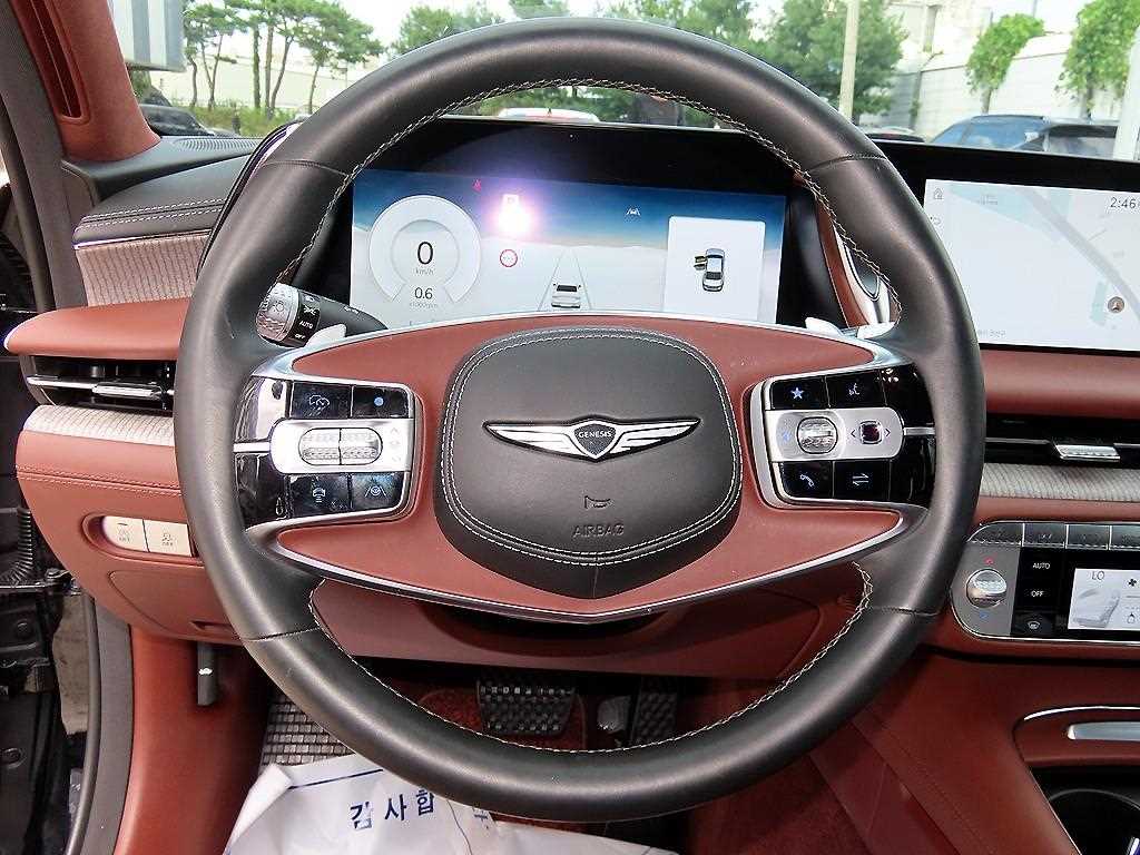 Genesis G90 — photo 08