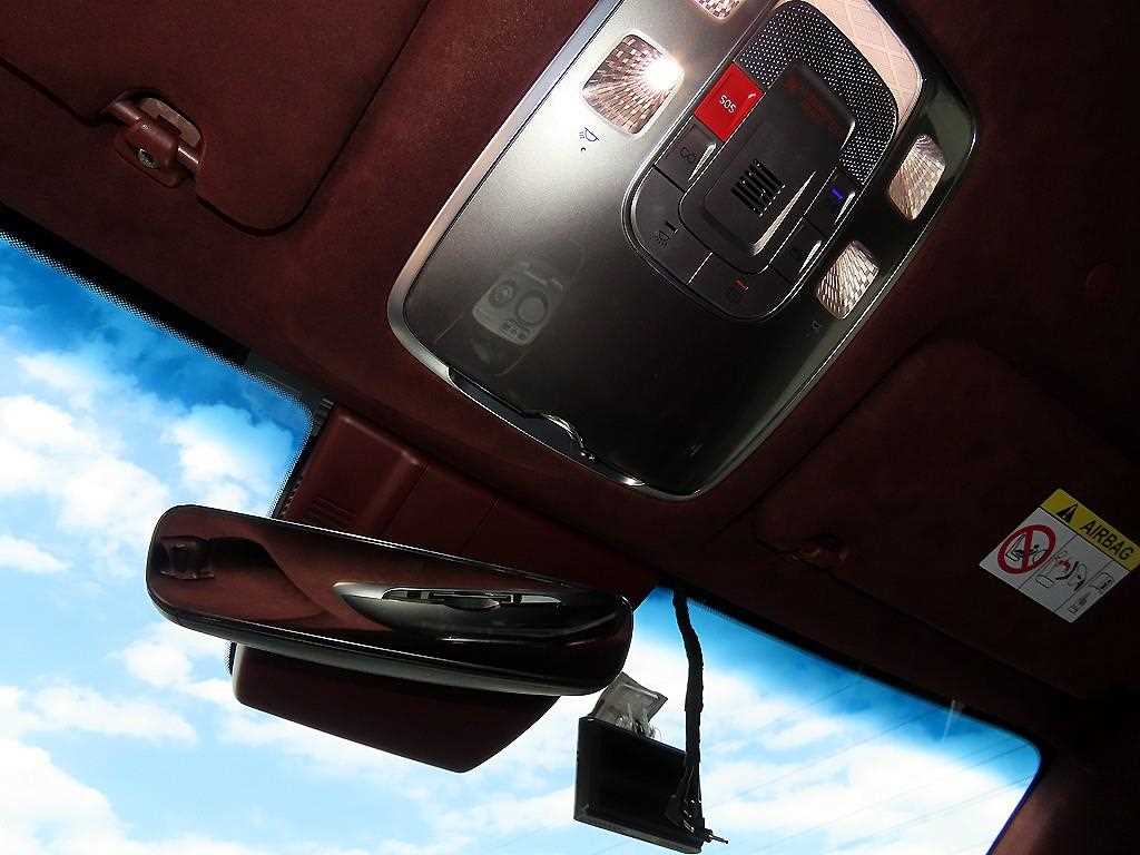 Genesis G90 — photo 16