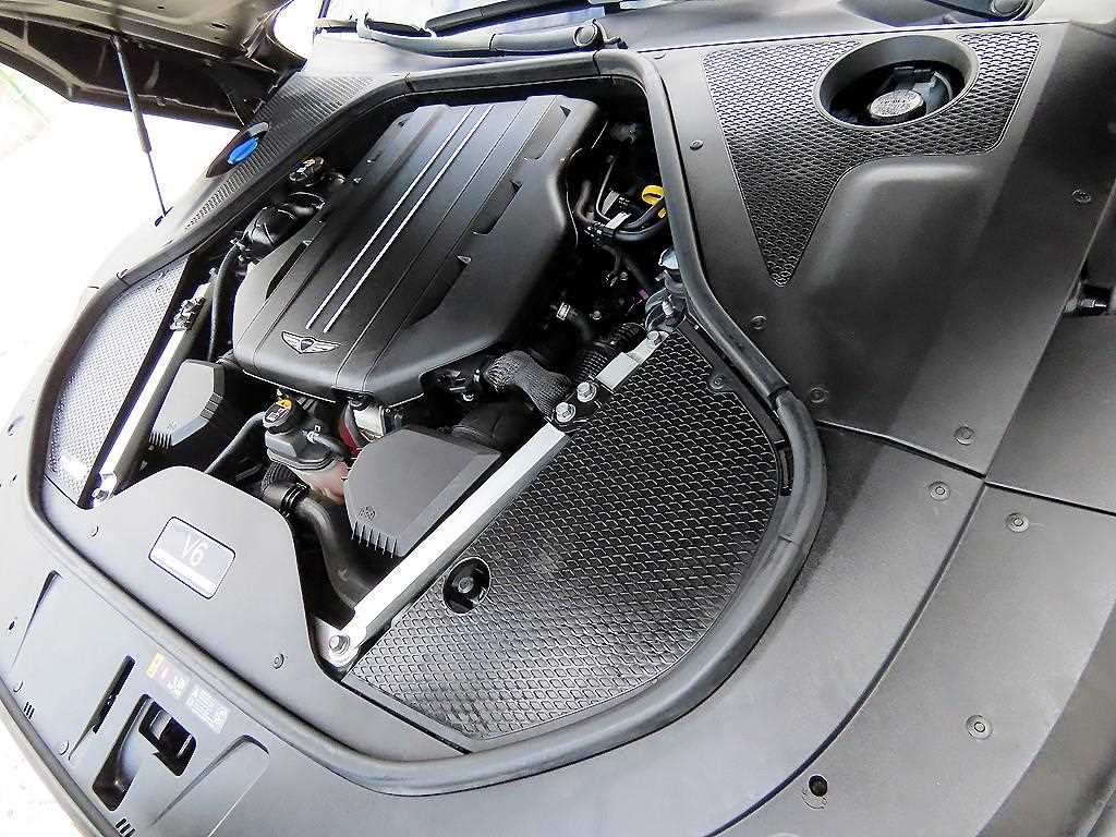 Genesis G90 — photo 19