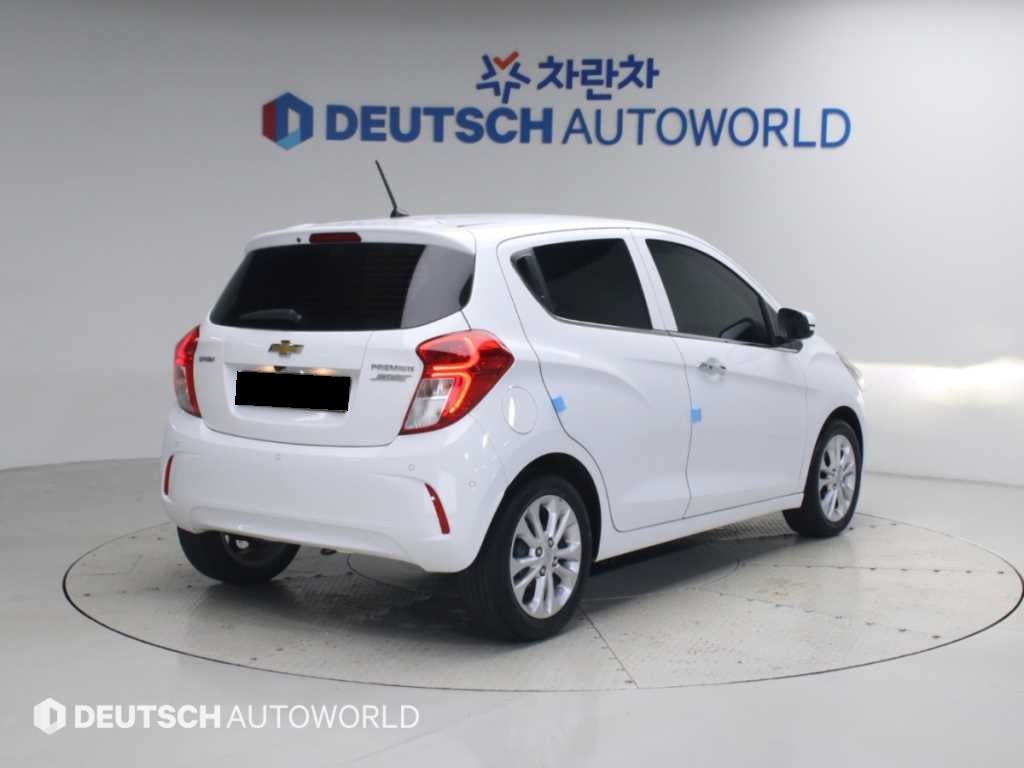 CHEVROLET Spark — photo 02