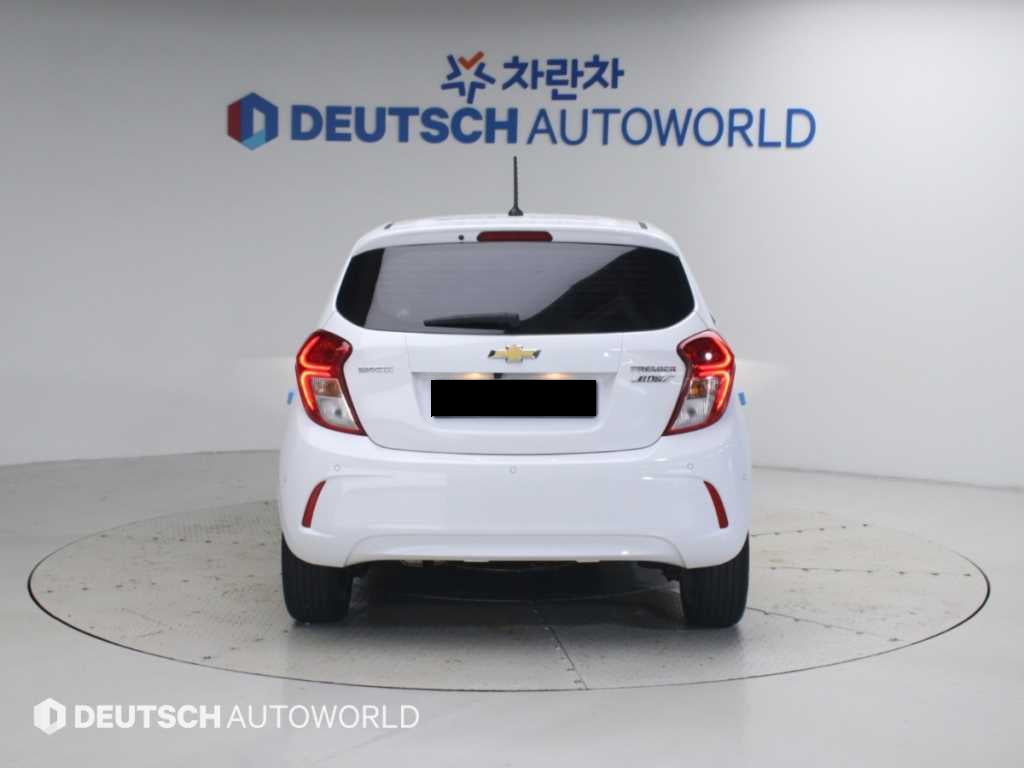 CHEVROLET Spark — photo 04