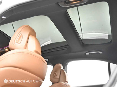 Mercedes-Benz E-Class — photo 11