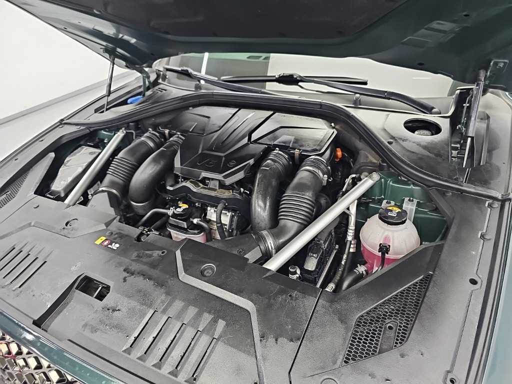 Genesis GV70 — photo 05