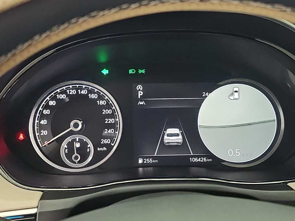 Genesis GV70 — photo 06