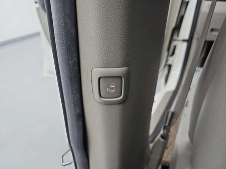 Kia Carnival — photo 14