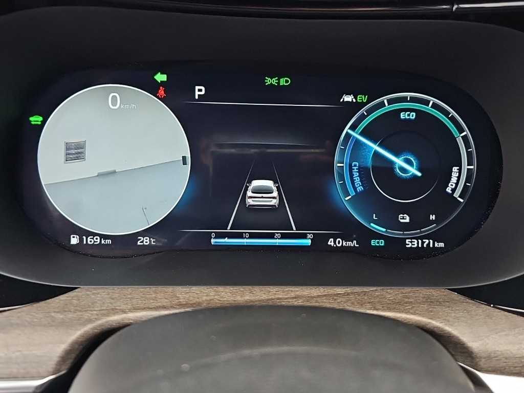Kia K5 — photo 06