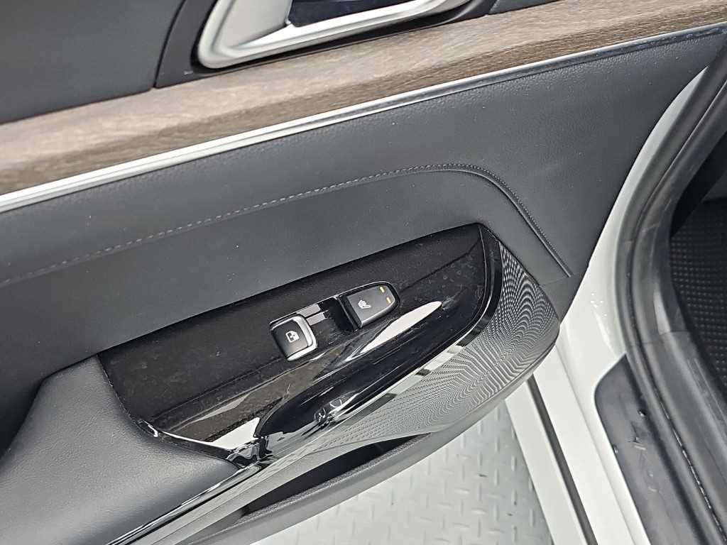 Kia K5 — photo 13