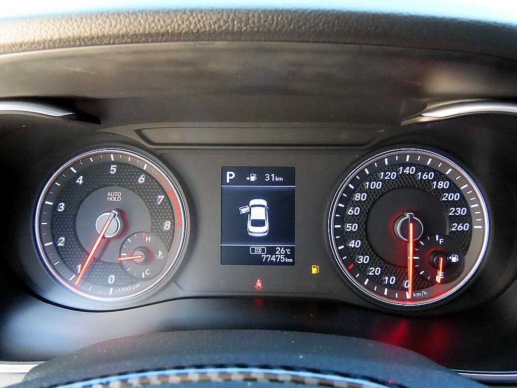Genesis G70 — photo 09