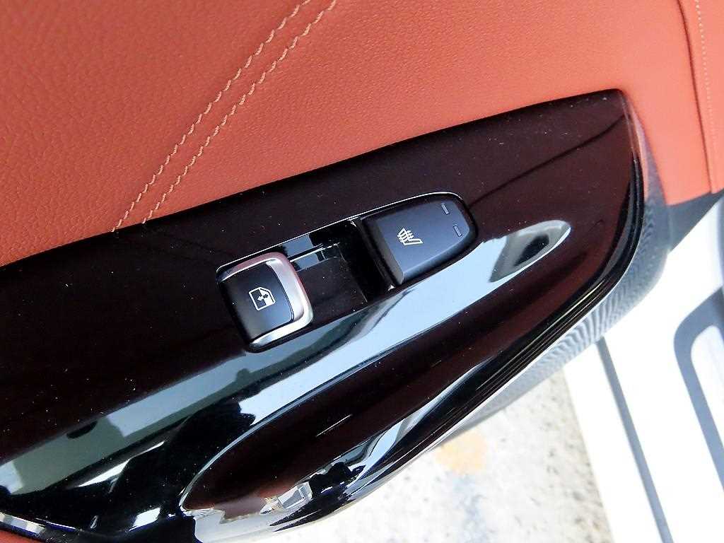 Kia K5 — photo 07