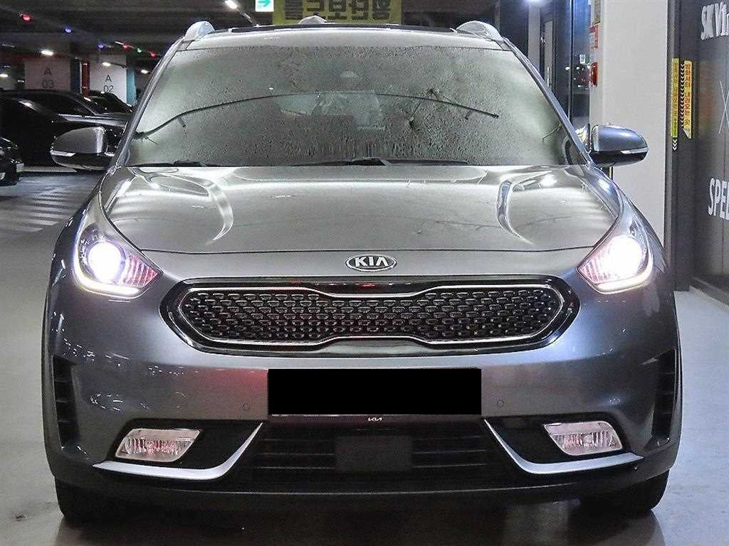 Kia Niro — photo 02