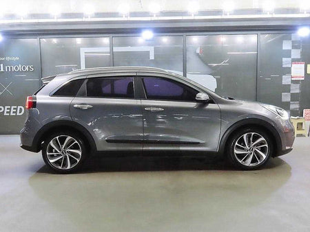 Kia Niro — photo 03