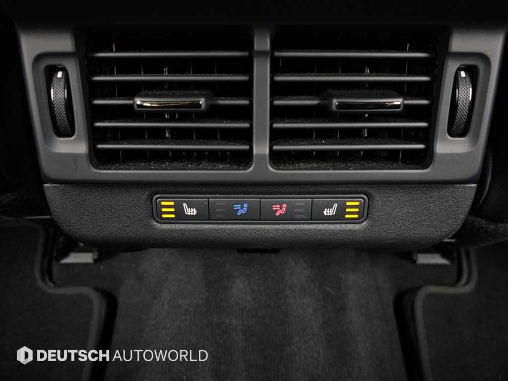 Land Rover Range Rover Evoque — photo 16