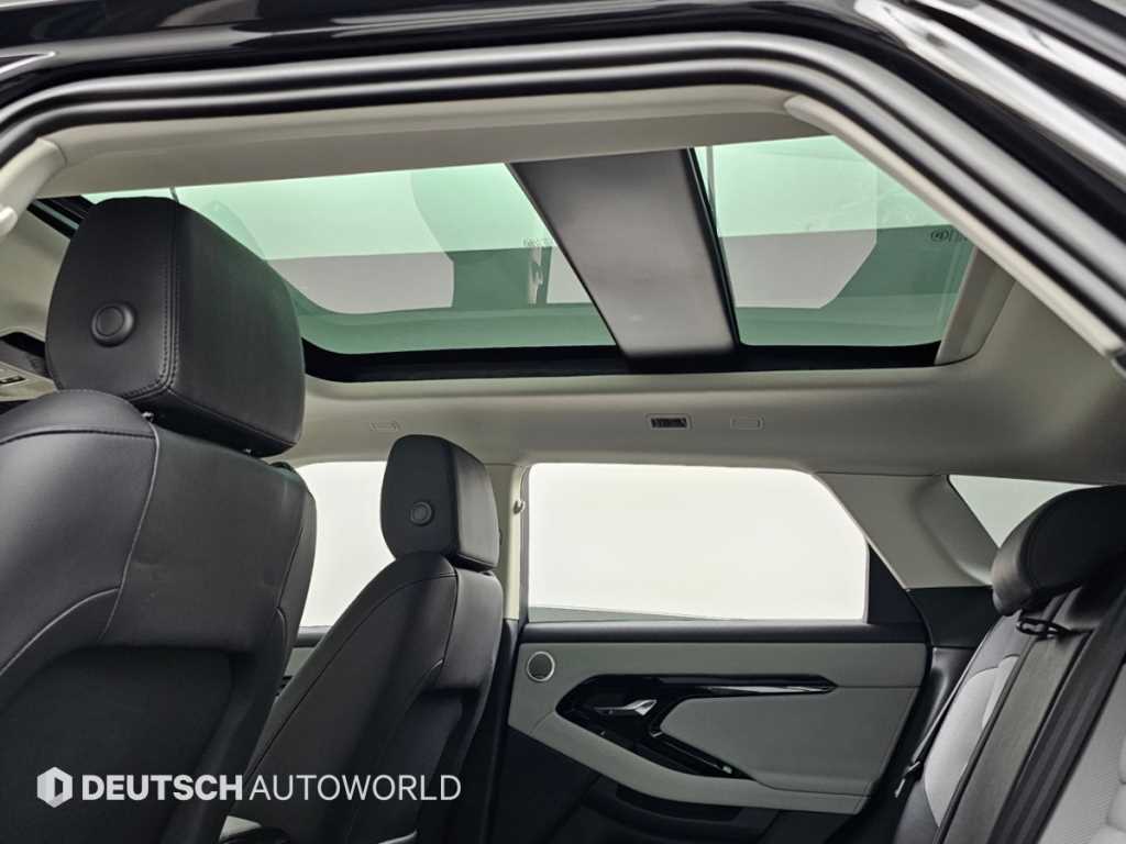 Land Rover Range Rover Evoque — photo 18