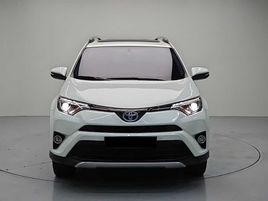 Toyota RAV4 — photo 02