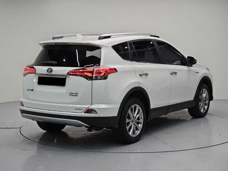 Toyota RAV4 — photo 04