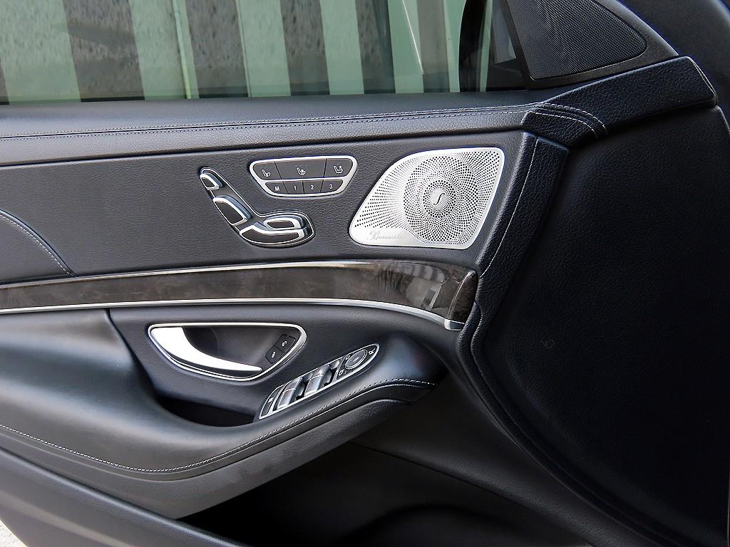 Mercedes-Benz S-Class — photo 11