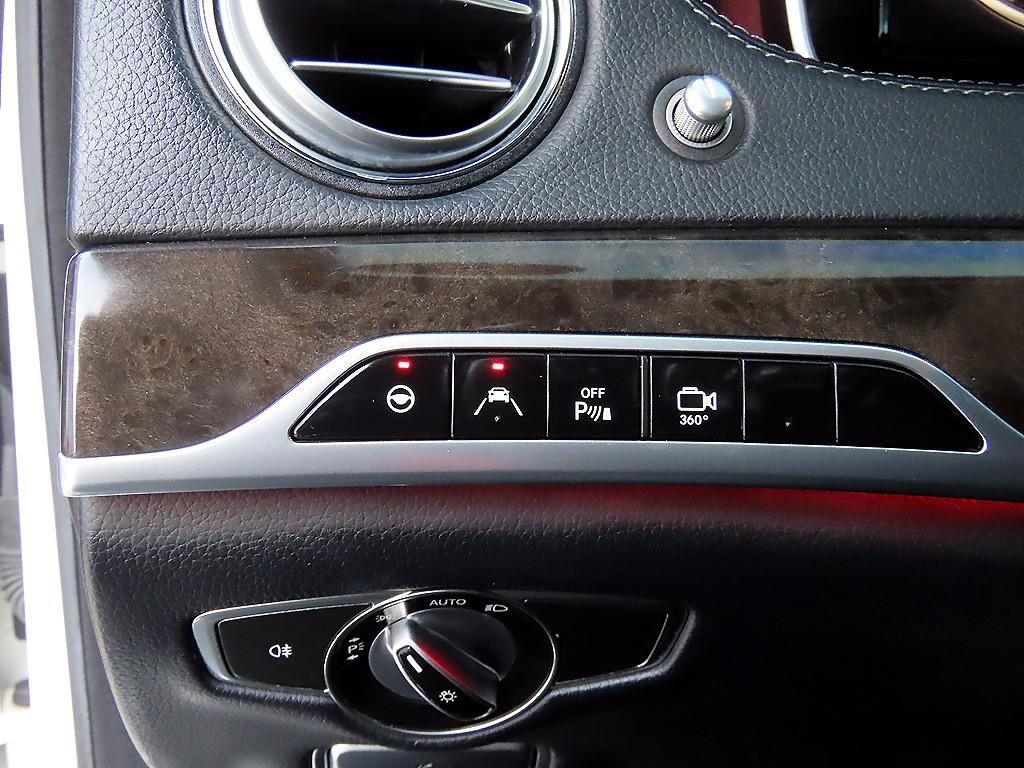 Mercedes-Benz S-Class — photo 12