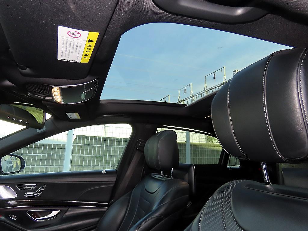 Mercedes-Benz S-Class — photo 16
