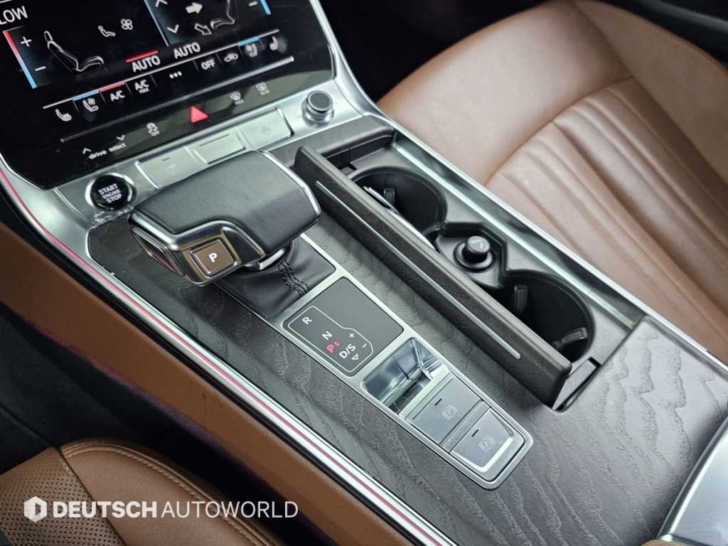 Audi A6 — photo 09