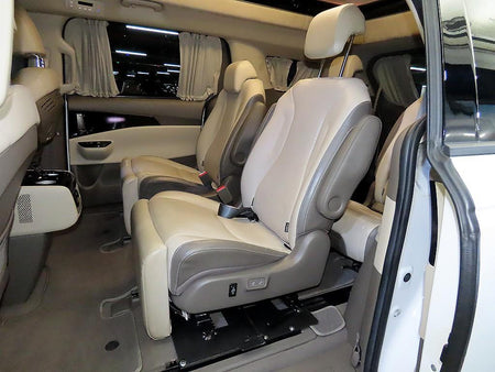 Kia Carnival — photo 07