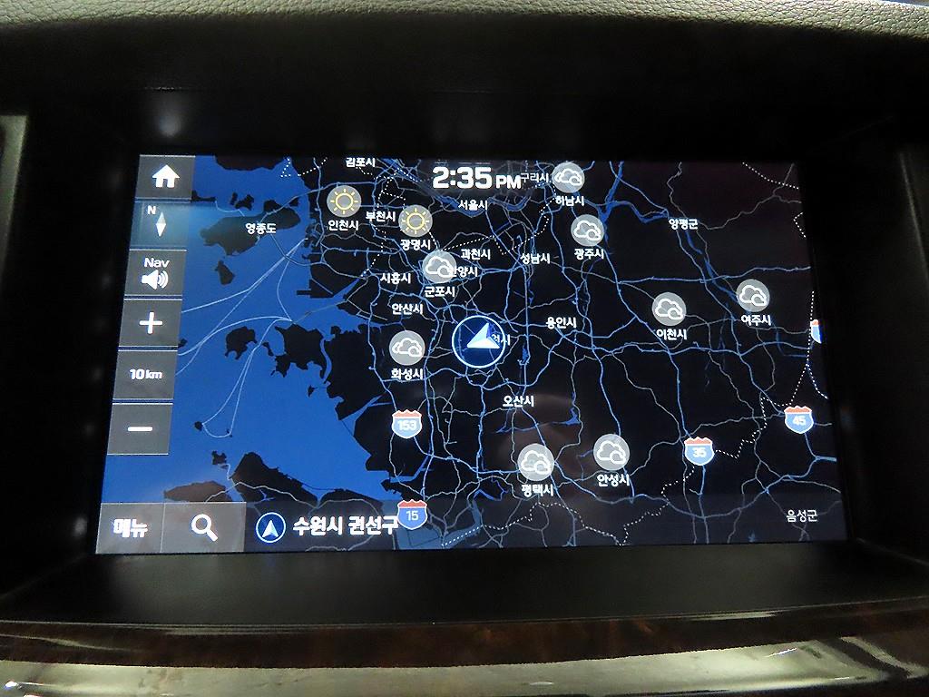 Hyundai Genesis — photo 14