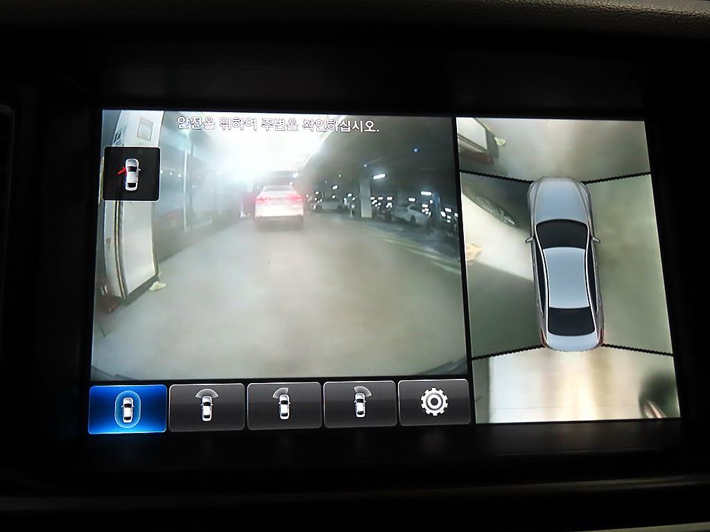 Hyundai Genesis — photo 16