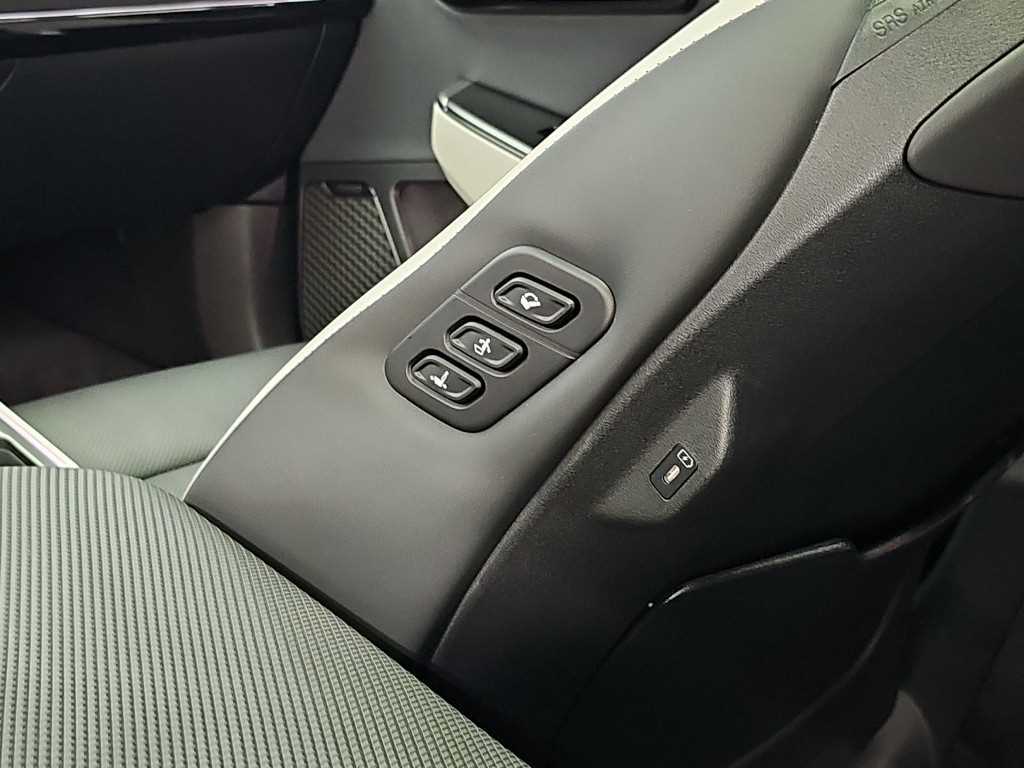 Kia EV6 — photo 13