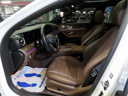 Mercedes-Benz E-Class — photo 01