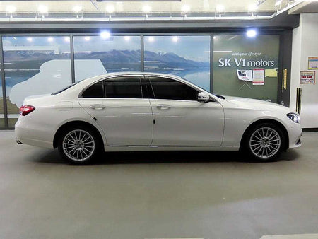 Mercedes-Benz E-Class — photo 04