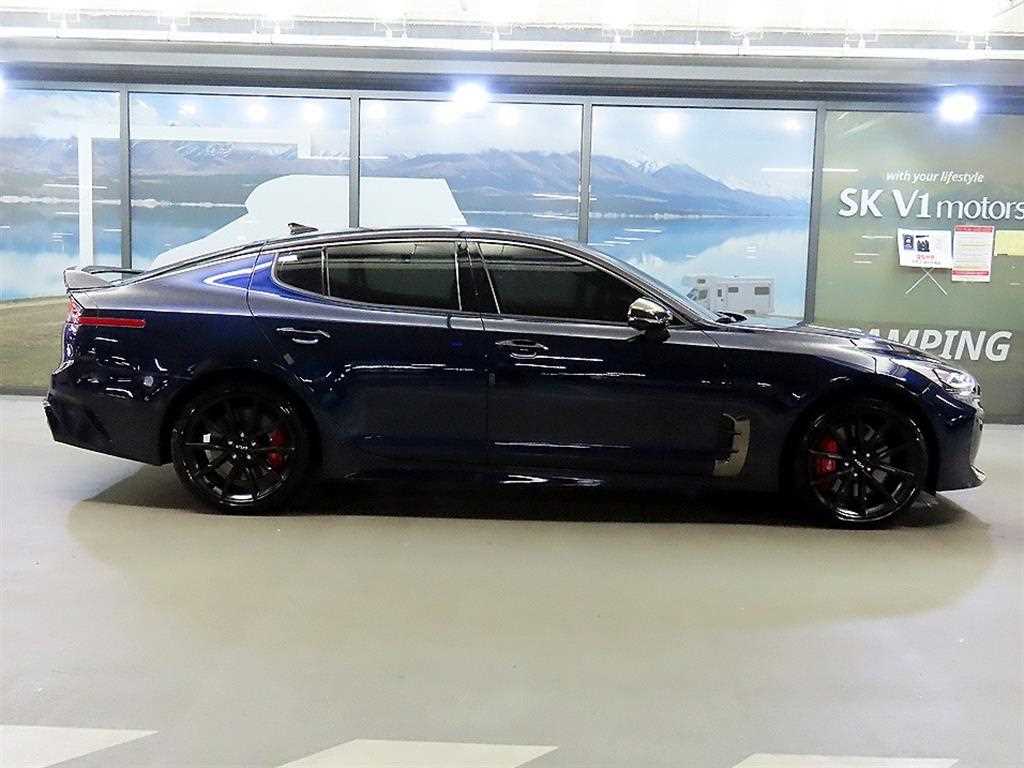 Kia Stinger — photo 03