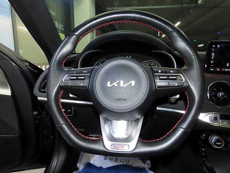 Kia Stinger — photo 08