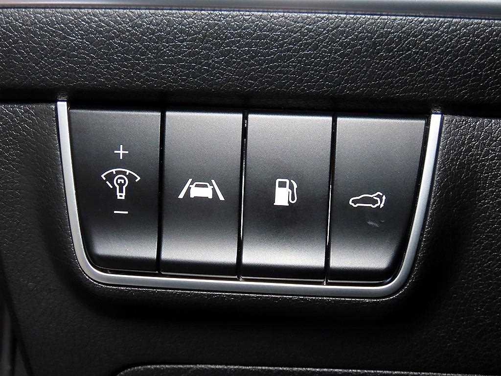 Kia Stinger — photo 14