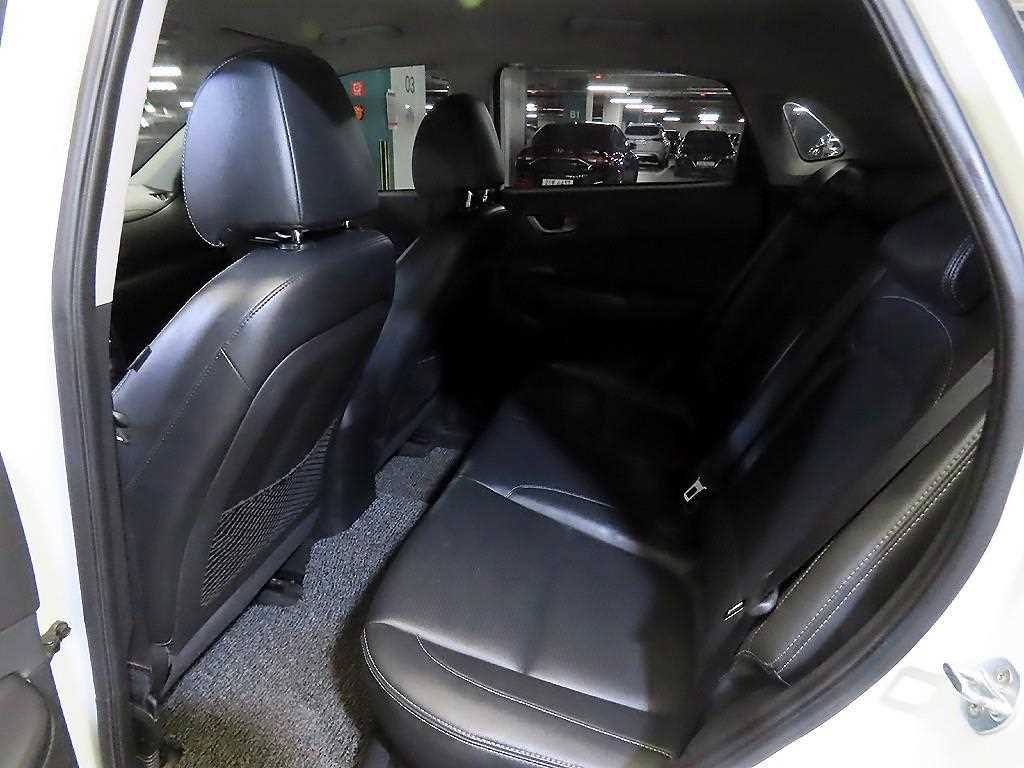 Hyundai Kona — photo 05
