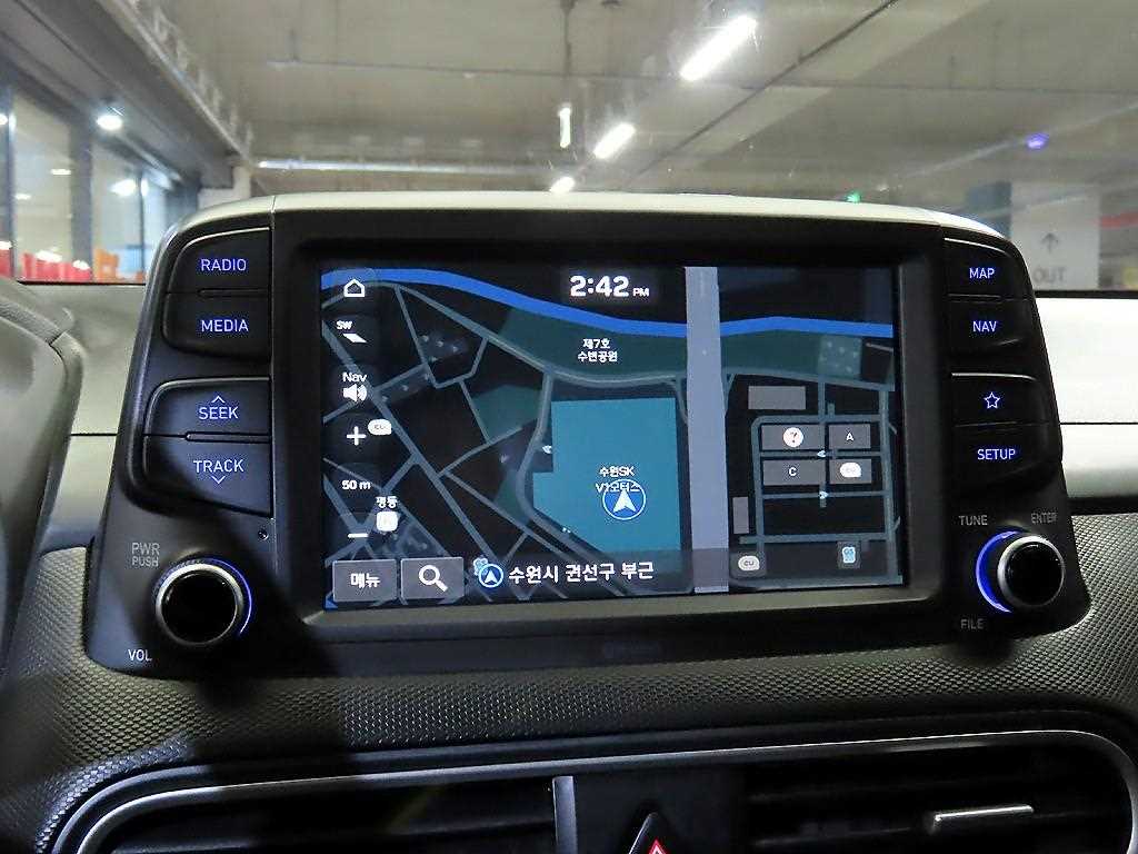 Hyundai Kona — photo 11