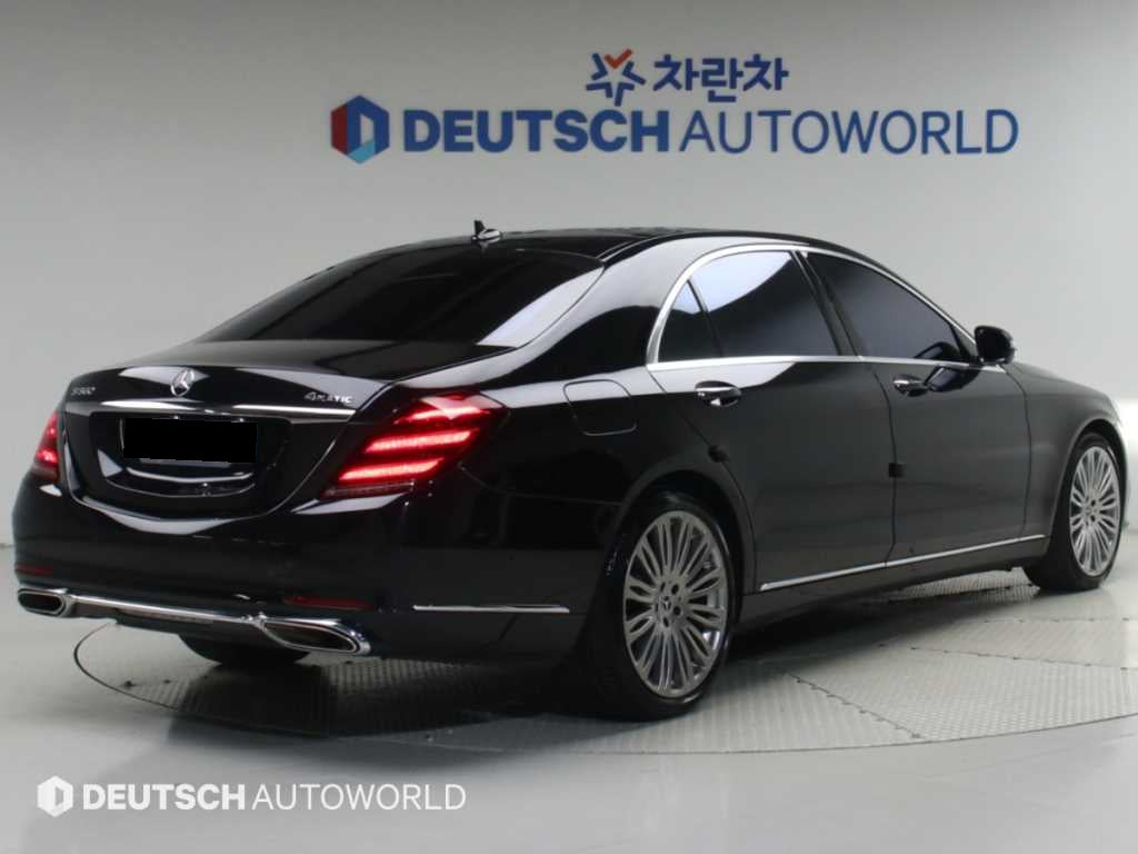 Mercedes-Benz S-Class — photo 02