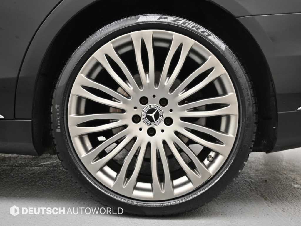 Mercedes-Benz S-Class — photo 05
